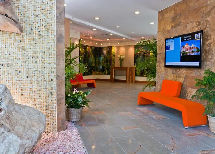 Pelican Bay Hotel